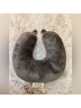 Brookstone micro bead travel head and neck pillow 2 tone light gray